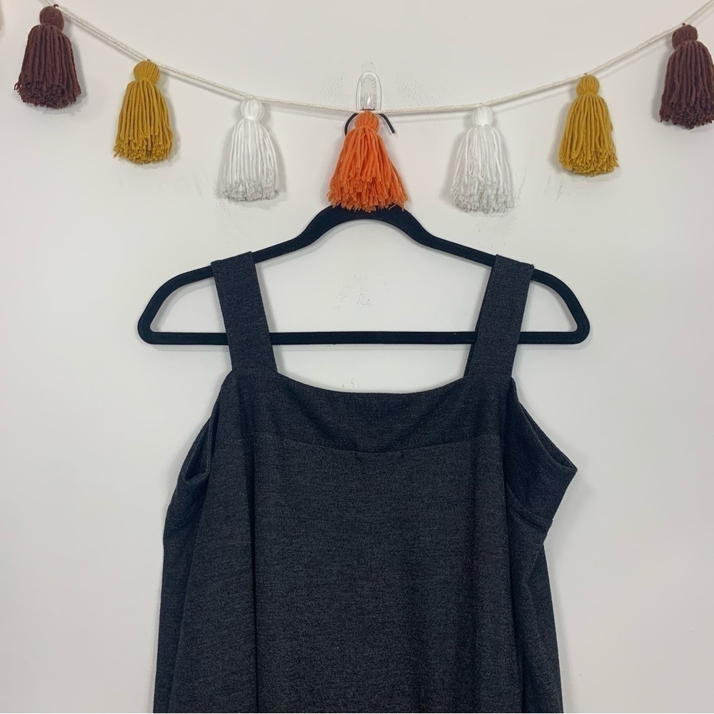 Pebble & Stone Cold Shoulder Pom Pom Trim Dark Gray Knit Top Size Medium - Picture 6 of 10